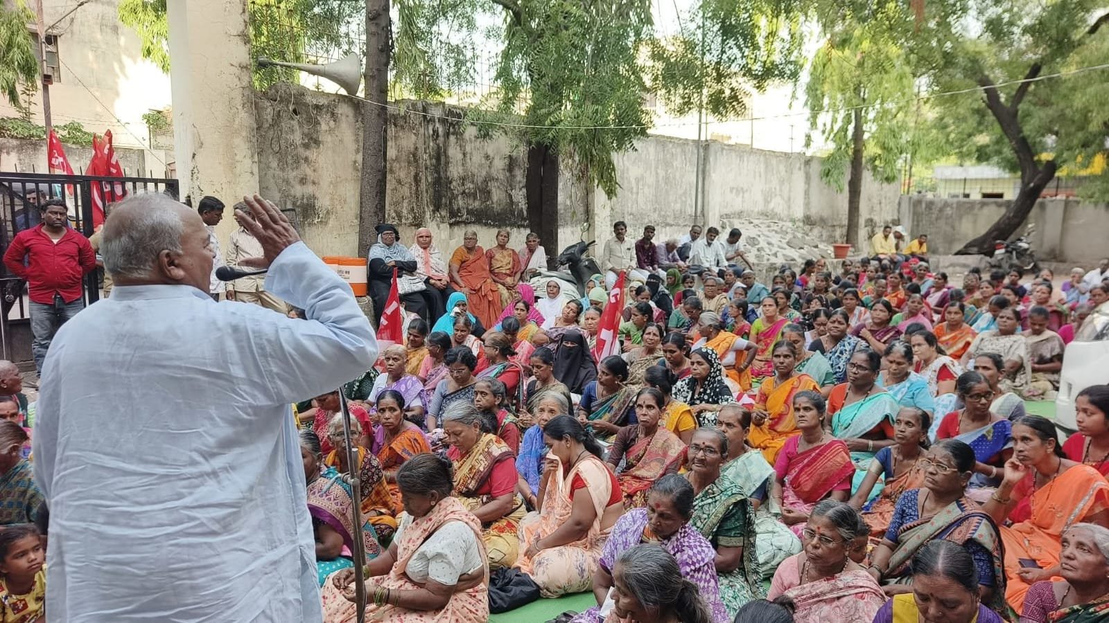२५ हजार कामगारांसह ‘घरकुल दिंडी’ मंत्रालयावर धडकणार – कॉम्रेड आडम मास्तर