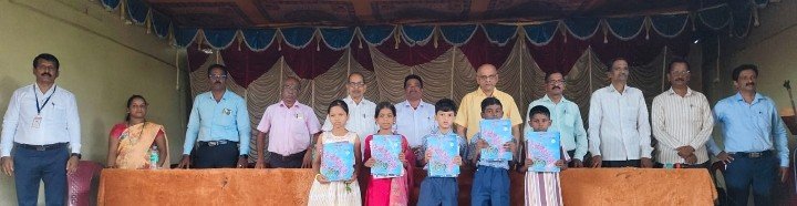 कनेडी प्रशालेत 'शाळा प्रवेशोत्सव २०२६' उत्साहात साजरा; पहिल्याच दिवशी विद्यार्थ्यांचे भव्य स्वागत 