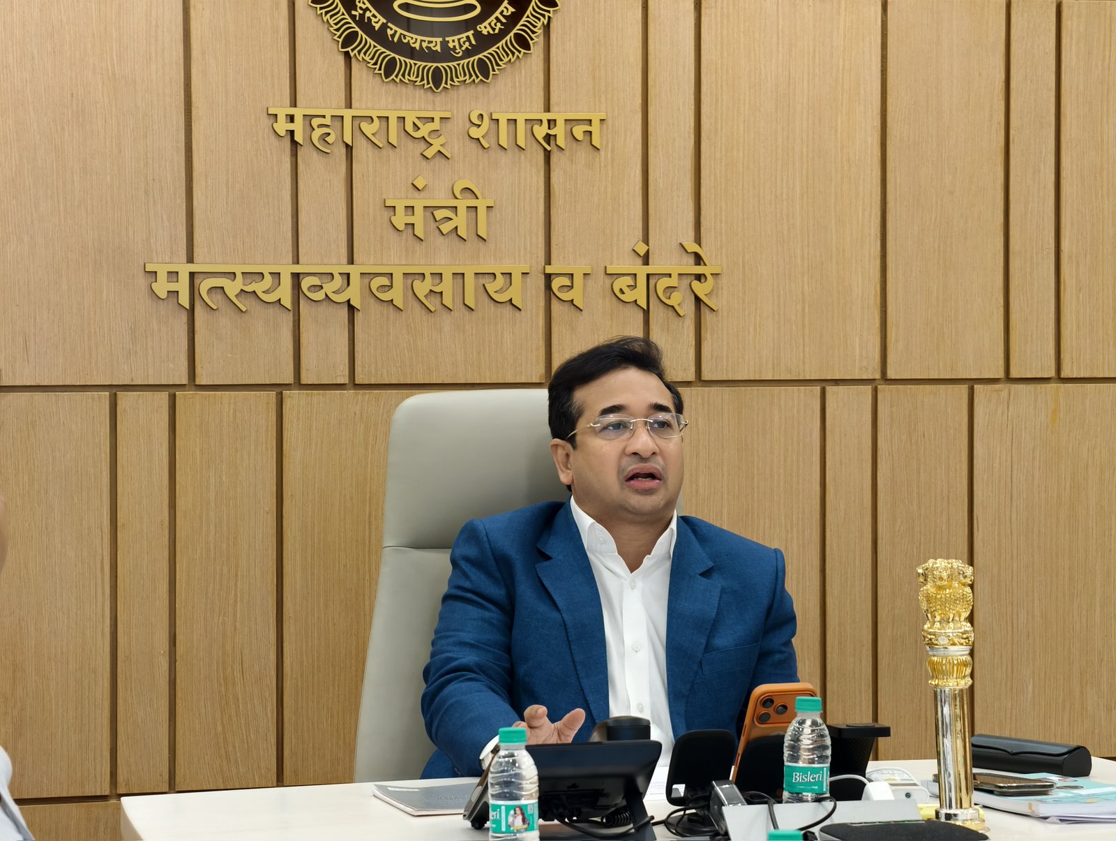 कोकण रेल्वे प्रकल्पातील प्रलंबित प्रकल्प बाधितांना रोजगारात प्राधान्य द्या