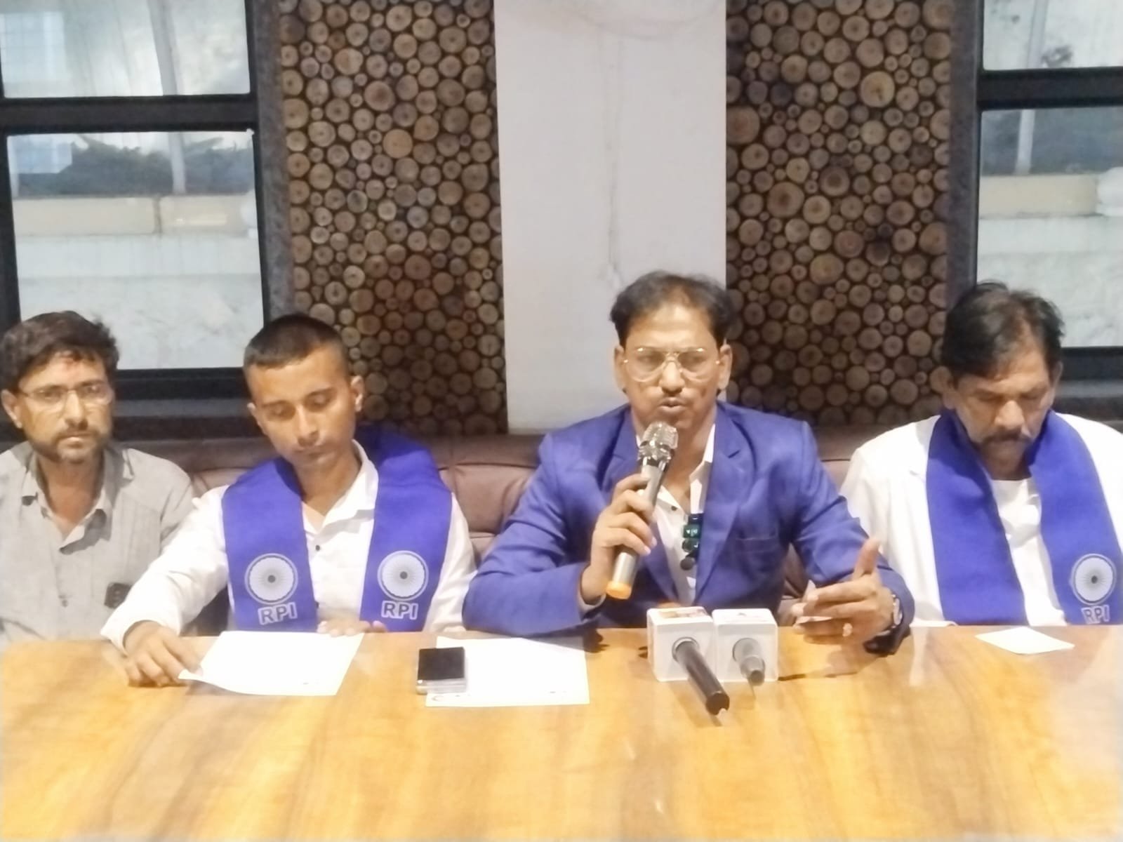 कुदळवाडीतील धार्मिक स्थळांची पुनर्बांधणी करा; आरपीआयचे अजिज शेख यांची महापालिका आयुक्तांकडे मागणी !