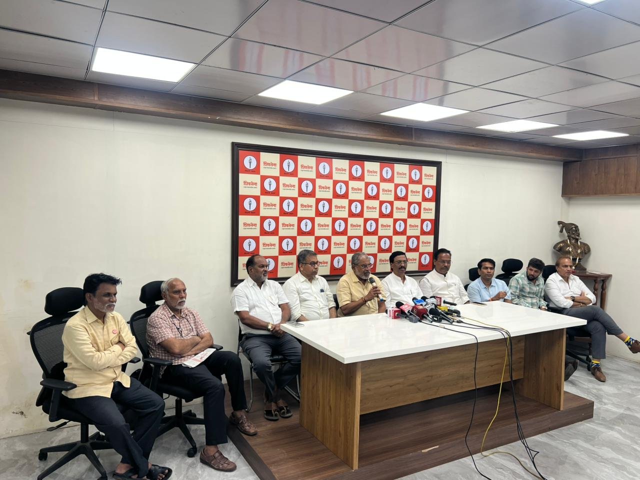 आजचा आंबा व काजू बागायतदार मोर्चा होणारच -राजु शेट्टी