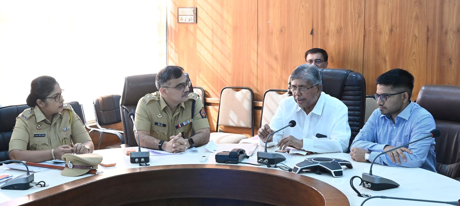 गुन्हेगारीला आळा घालण्यासाठी  पोलीस दलाने कठोर पावले उचलावीत - पालकमंत्री चंद्रकांत पाटील
