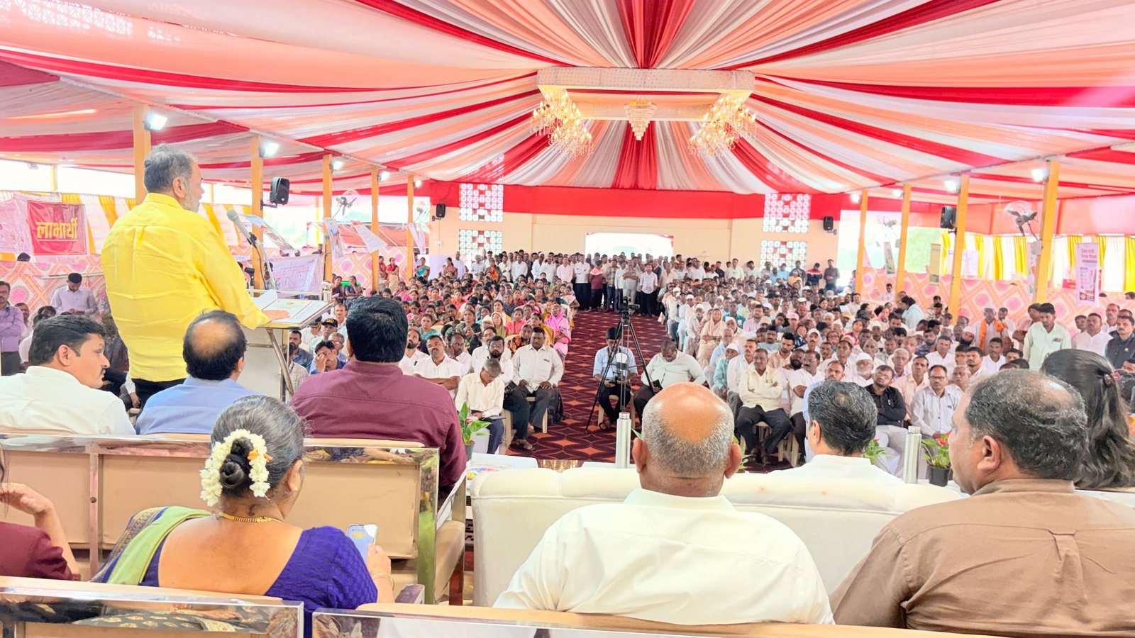 आमदार डॉ. विनय कोरे (सावकर) यांच्या हस्ते १०५ लाभार्थ्यांना आदेशांचे वितरण