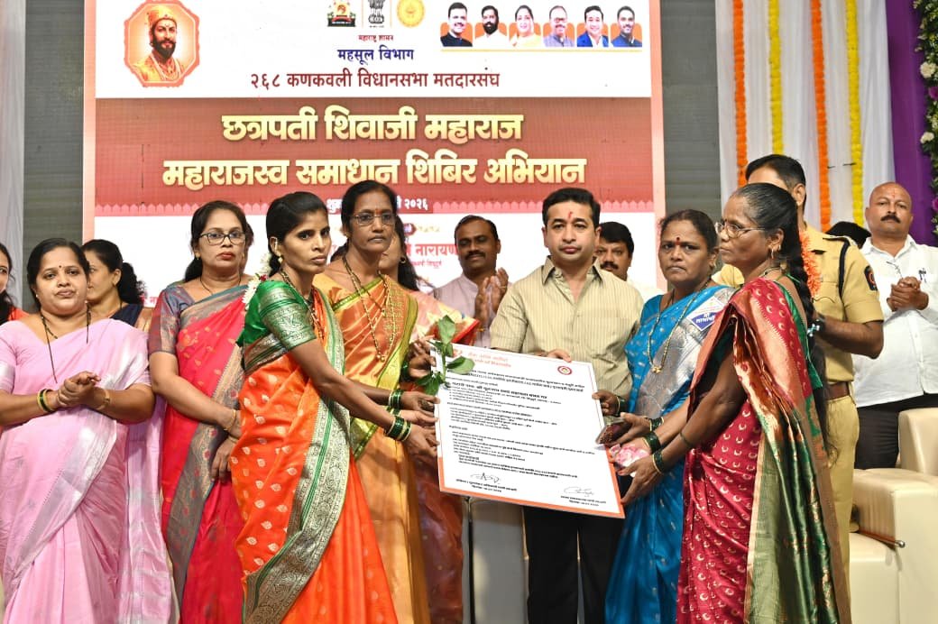 प्रशासनाने अधिक गतीने काम करत शासनाच्या सेवा नागरिकांपर्यंत पोहचवाव्यात पालकमंत्री नितेश राणे